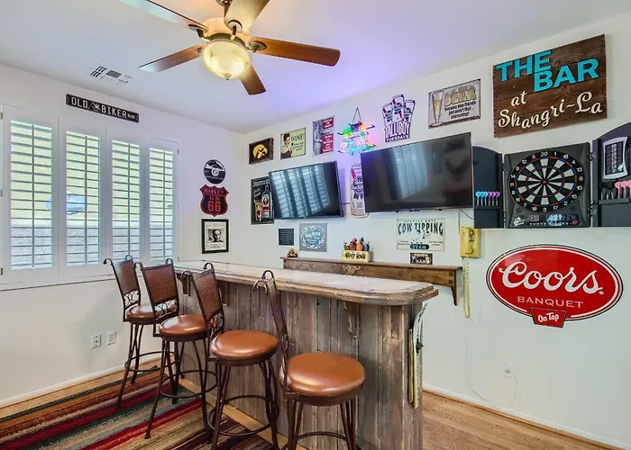 Holiday home Pool Table + Bar! Family-friendly Phoenix Retreat