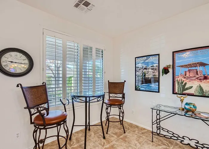 Pool Table + Bar! Family-friendly Phoenix Retreat Holiday home Avondale
